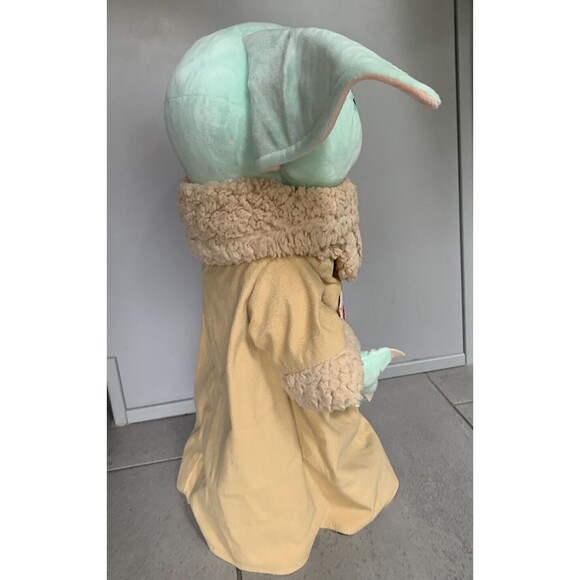 Star Wars The Mandolorian Grogu 19” Valentine Greeter Plush - Picture 2 of 10